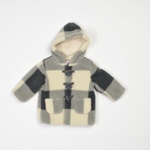cappotto del gufo bianco e tonalità del grigio