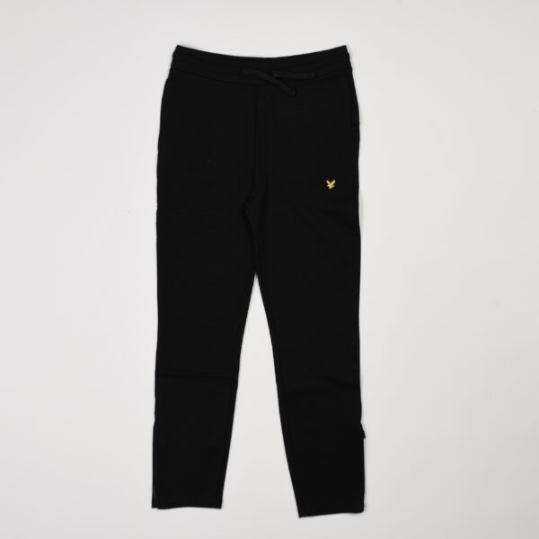 pantatuta lyle and Scott